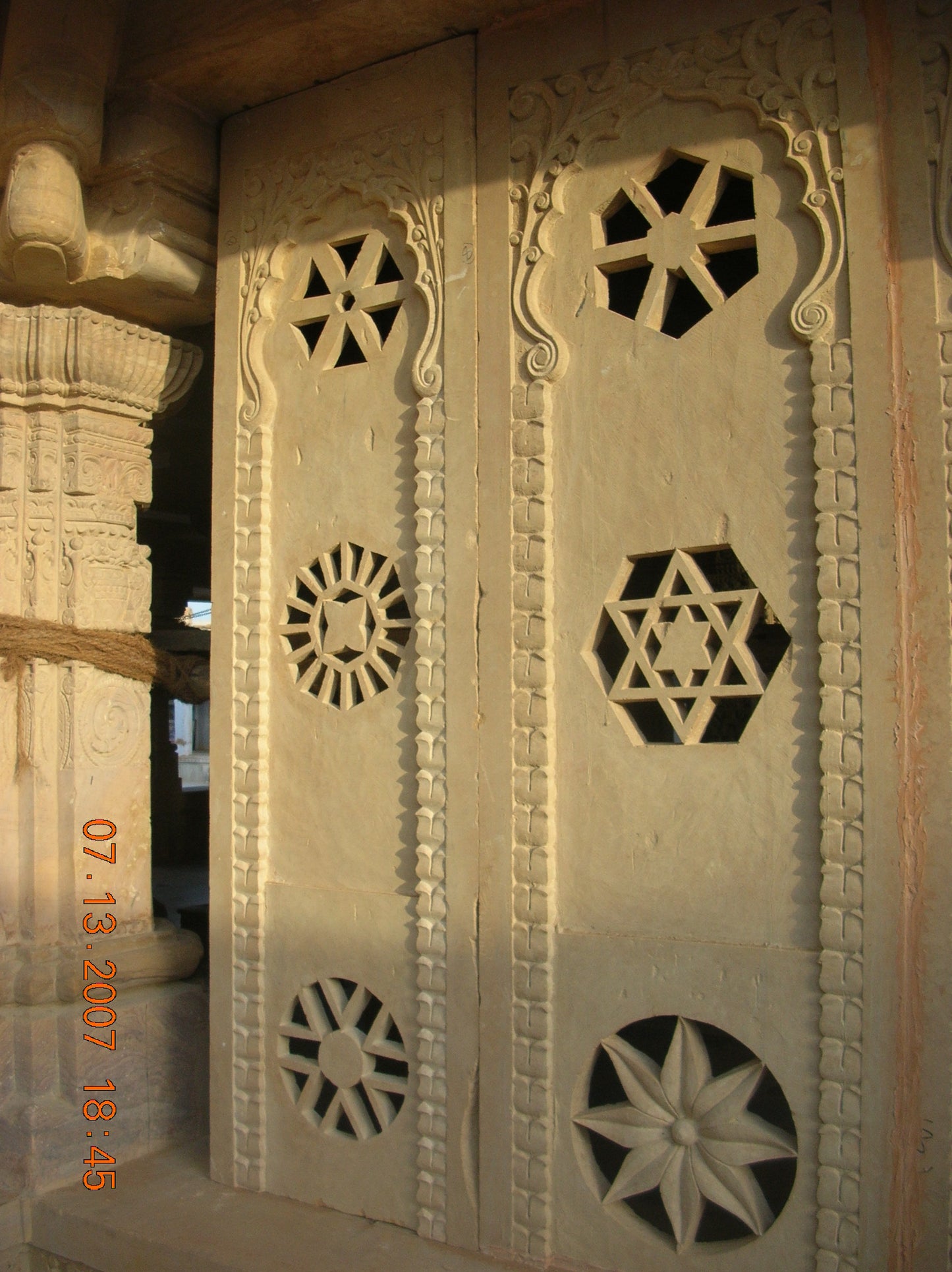 Polished Sandstone Indoor Rectangular Jali Screen