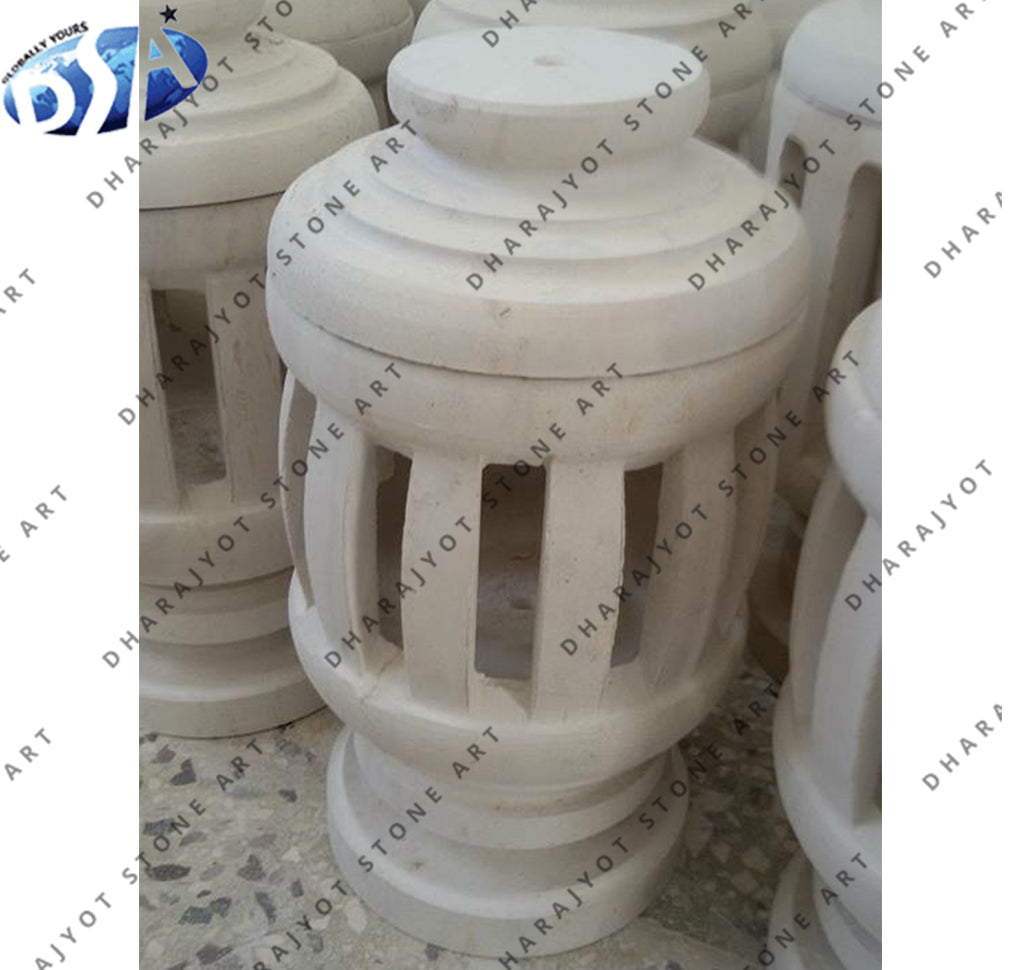 Sandstone White Garden Lamp