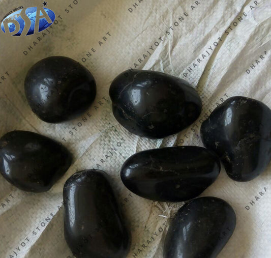 Round Natural Black Polished Pebble Stone